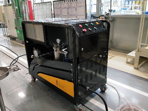 熱門高壓水清洗機量大從優(yōu),化工廠反應釜清洗設備